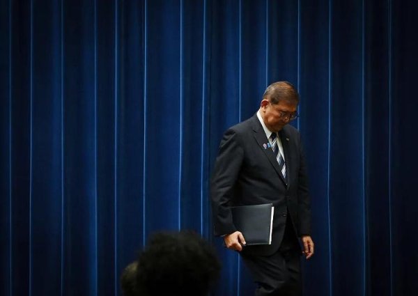 牛顺网 石破茂接任者之战，打响了